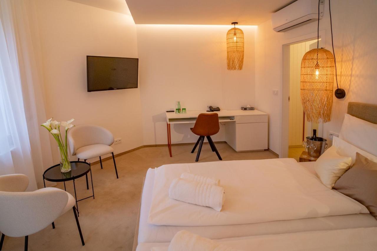 Hotel U Kaplicky 皮塞克 外观 照片